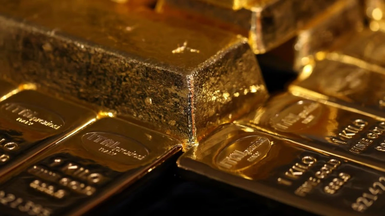 كنديون يطاردون المعدن الأصفر في مواقع مفاجئة عقب قفزة أسعار الذهب التاريخية